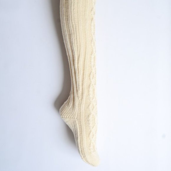 🚨 1 LEFT!  JULES Cable Knit Knee High Socks in Cream - Picture 7 of 9
